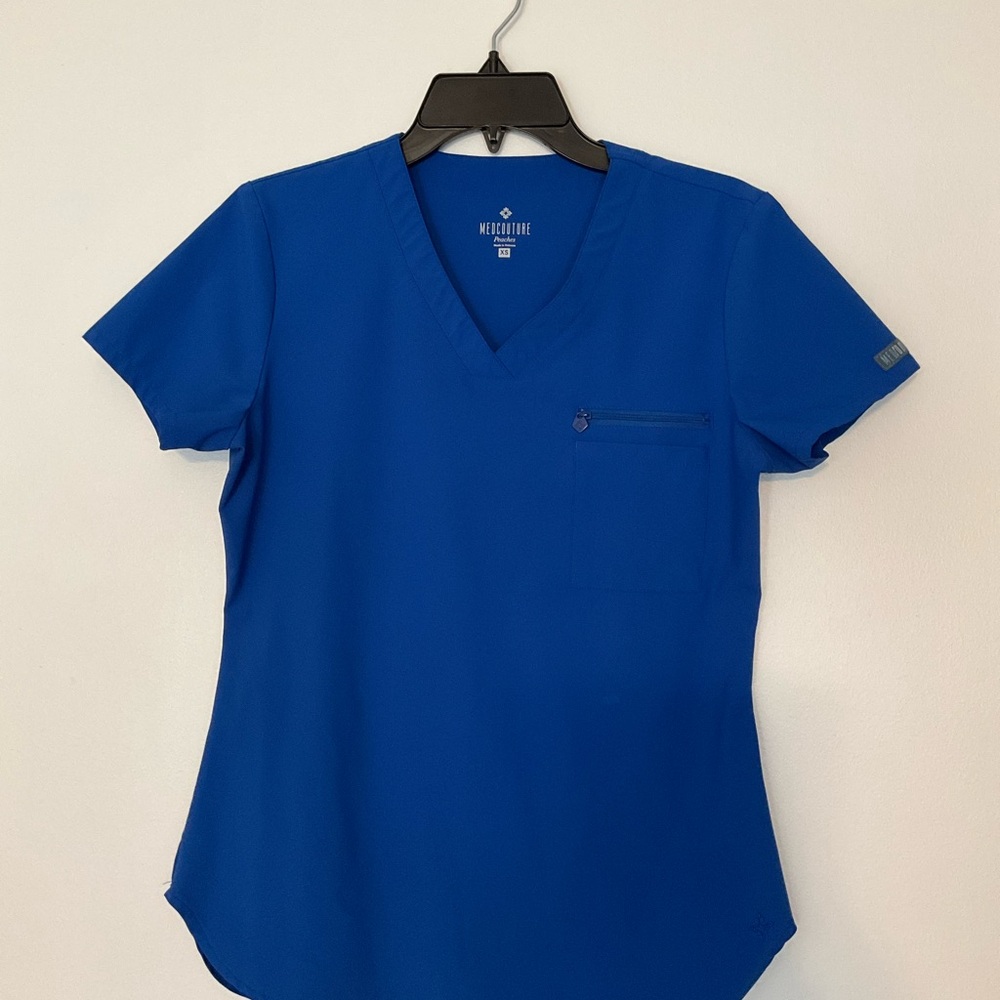 Med Couture Peaches Royal Blue Scrub Top XS